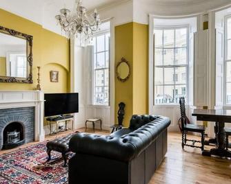 Host & Stay - Brunswick Rest - Hove - Living room