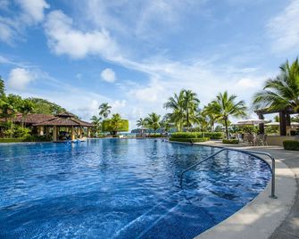 Veranda 1E 3 bdr Garden View in Los Suenos - Jaco - Pool