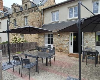 La Bonnerie, Le Cabinet des lettres 3 chambres - La Bouëxière - Patio