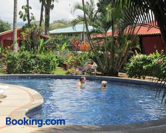 Paraíso Escondido - Jacó - Piscina