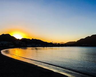 Big House Pool Grill, 4 Bedrooms 12 Ppl Ac Ocean View Tv Wifi - Guaymas - Living room