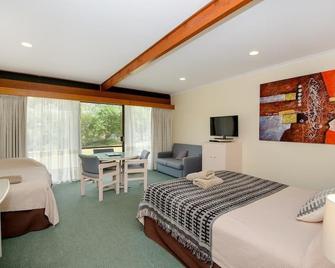 William Macintosh Motor Lodge - Naracoorte - Bedroom