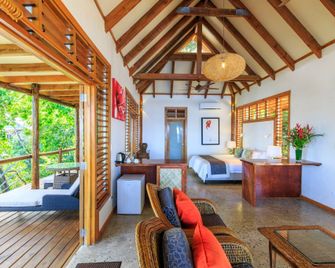 Savasi Island Resort - Savusavu