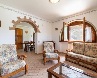 Pugnano Alto - appartamento Porcino - Lisciano Niccone - Sala de estar