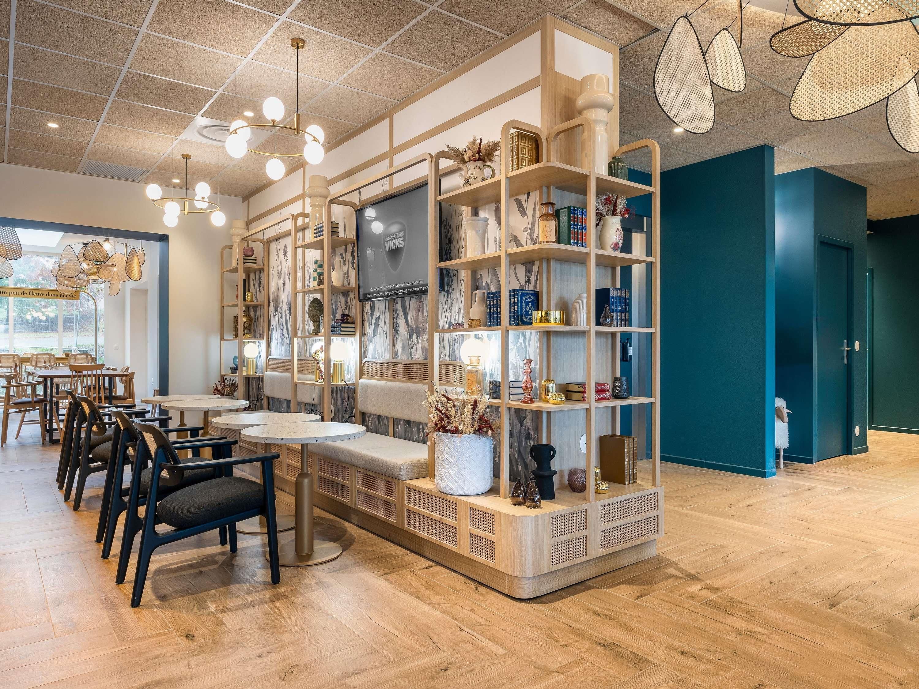 إيبيس بدجيت بونتيفي سونتر بريتاني