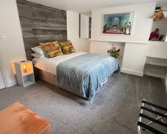 Beautiful Georgian Duplex - Gloucester - Sypialnia