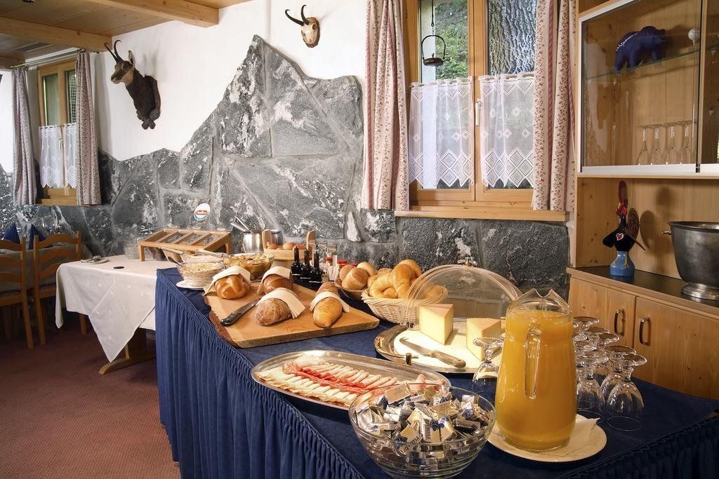 Cresta Sedrun - Tujetsch - Buffet