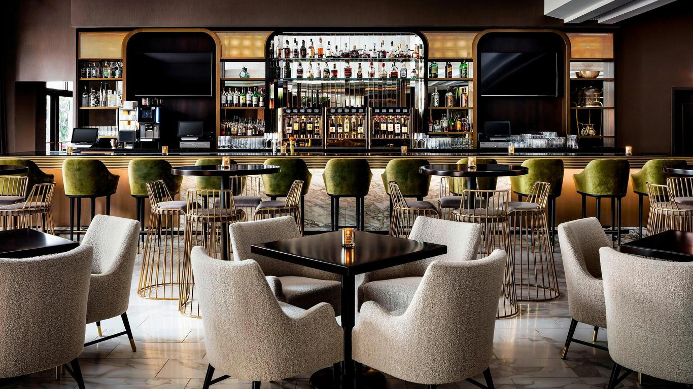 The Gwen, a Luxury Collection Hotel, Michigan Avenue Chicago