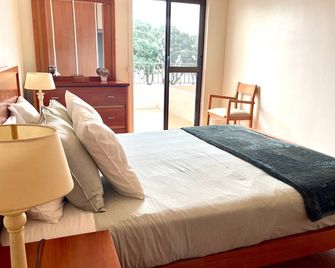 Beach Front House - Ponta Delgada - Slaapkamer