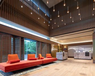 Hampton By Hilton Wuhan Ovcec - Wuhan - Lobby