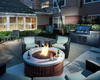 Residence Inn by Marriott Stockton - Stockton - Patio