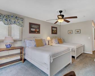 Lagoon Villas 13 by Wild Dunes, with Amenities - Isle of Palms - Bedroom