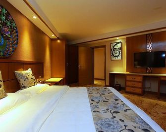Aijia Jiaotong Hotel - Diqing - Bedroom