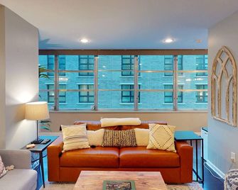 Drayton Escape - Savannah - Living room