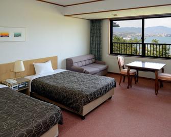 مياجيما مورينو يادو إن - هاتسوكايتشي - غرفة نوم