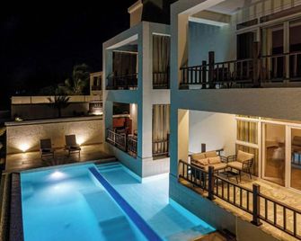 Zanzibar Dt Beachfront Villa - Zanzibar - Pool