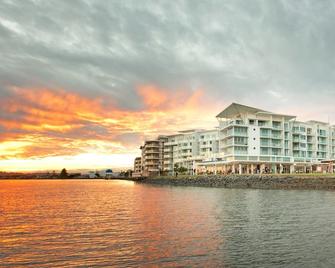 河濱華美達酒店 - 巴利納 - 巴里納（澳洲） - 建築