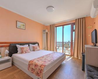 Morski Briag Hotel - Golden Sands - Bedroom