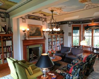 Roanoke Island Inn - Manteo - Lobby