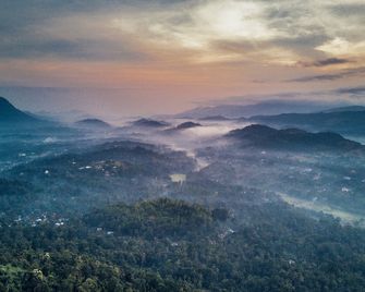 Aarunya Nature Resort & Spa - Kandy - Extérieur