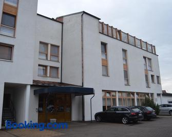 Hotel Stadt Jessen - Jessen - Edificio