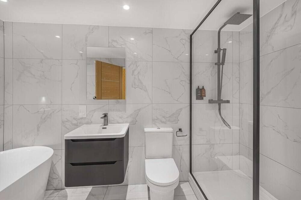 Rooms at The Vault - Buxton - Bagno