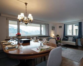Large Apartment 8beds great for family and friends, Mountain View - Amden - Їдальня