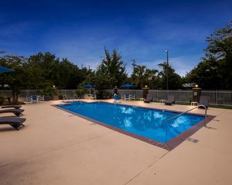 Holiday Inn Express & Suites Savannah - Midtown - Savannah - Pool