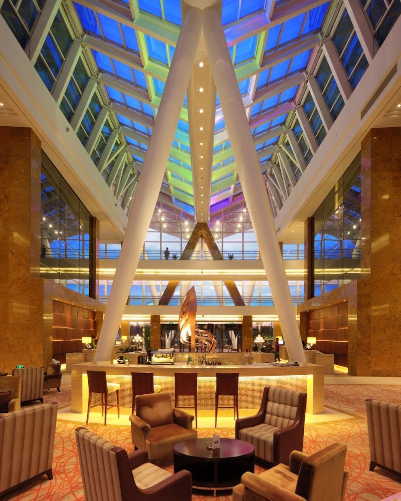 Crowne Plaza Beijing International Airport By IHG thumbnail 2