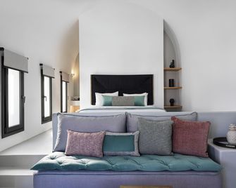 La Maltese Estate - Imerovigli