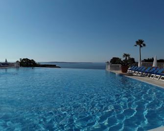 Oxford 1-bedroom apartment in a new building with pool and parking - Cannes - Piscina