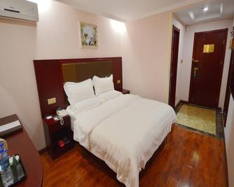 Greentree Inn Ningde Gutian County Chengdong Street Business Hotel - Ningde - Habitación
