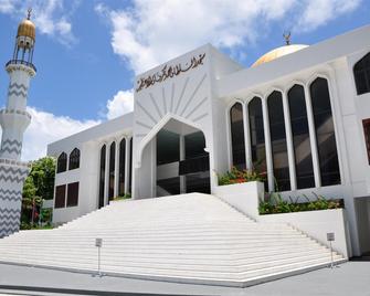 House Clover - Malé - Edificio