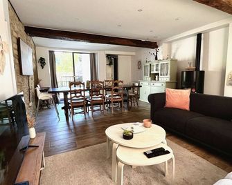 L'escapade De Pierrefonds Par Your Sweet - Pierrefonds - Wohnzimmer