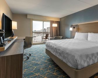 Holiday Inn Kingston-Waterfront By IHG - Kingston - Schlafzimmer