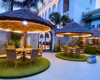 Mgr Hotel Moradabad - Morādābād - Patio