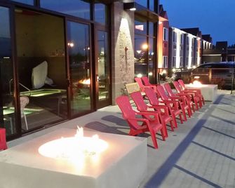 Hotel Ruby Ponderay/Sandpoint - Ponderay - Building