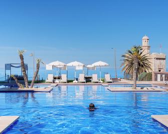 Aparthotel Ferrer Skyline - Ciutadella - Pool
