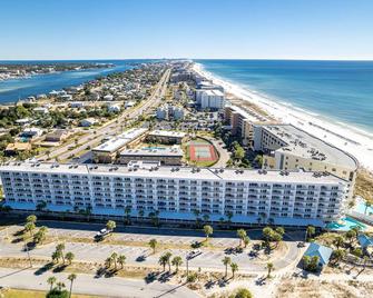 SeaCrest 514- by Holiday Isle Properties - Fort Walton Beach - Building
