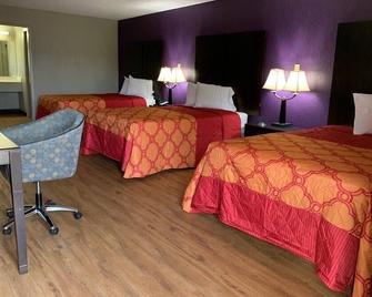 Relax Inn & Suites - Winona - Bedroom