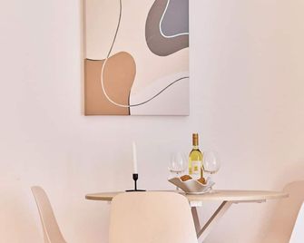 Lena Ihre Ruhepause mit Terrasse in Buchen - Buchen - Comedor