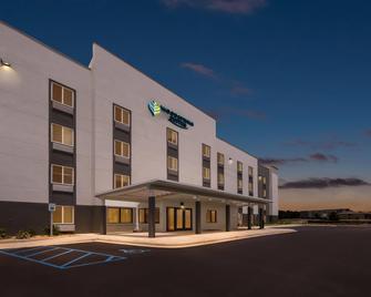 Woodspring Suites Prattville - Montgomery North - Prattville - Building