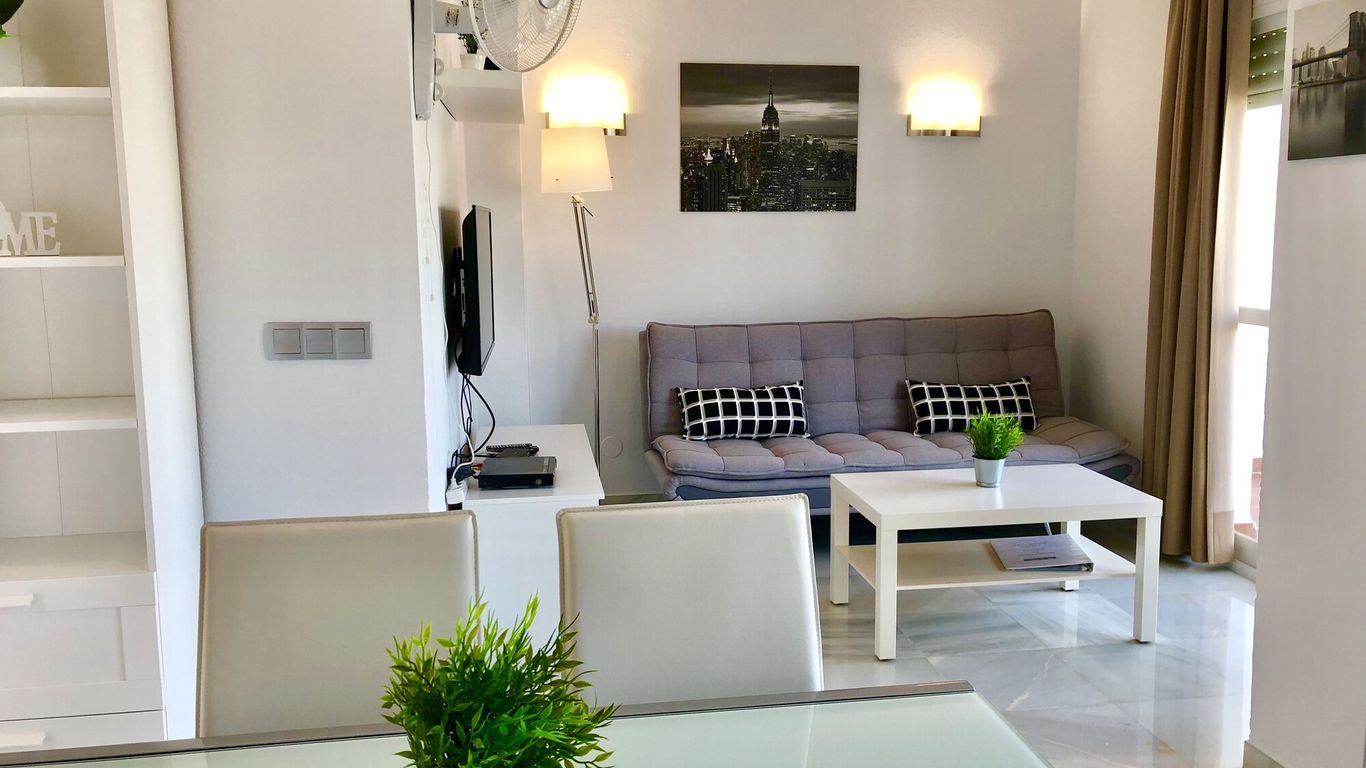 Apartamentos Turísticos Las Rosas de Capistrano