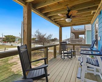 6030 - Sanctuary - Nags Head - Balkón