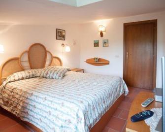La Finestra Sul Lago - Ronciglione - Bedroom