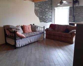 Myosotis Apartment \'At Benny's House\' - Corniglio - Sala de estar