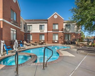 Best Western Plus Boulder Louisville - Louisville - Zwembad