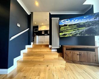 Cosy & quirky cottage in the heart of Bakewell. - Bakewell - Aufgang