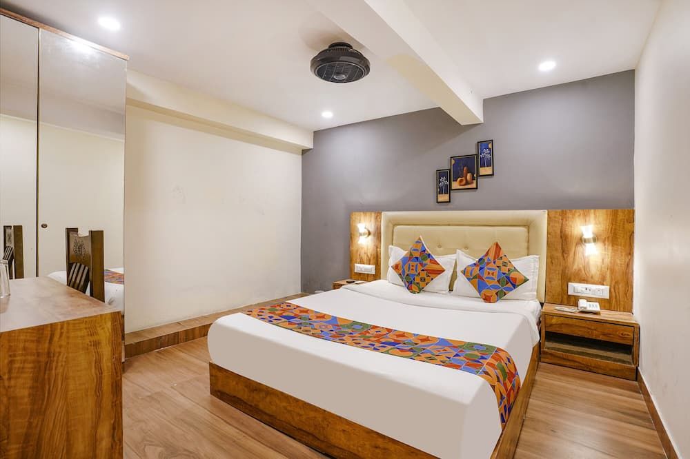 Fabhotel Grand Prime - Nr Nesco Exhibition Centre - מומבאי - חדר שינה
