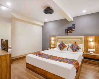 Fabhotel Grand Prime - Nr Nesco Exhibition Centre - מומבאי - חדר שינה